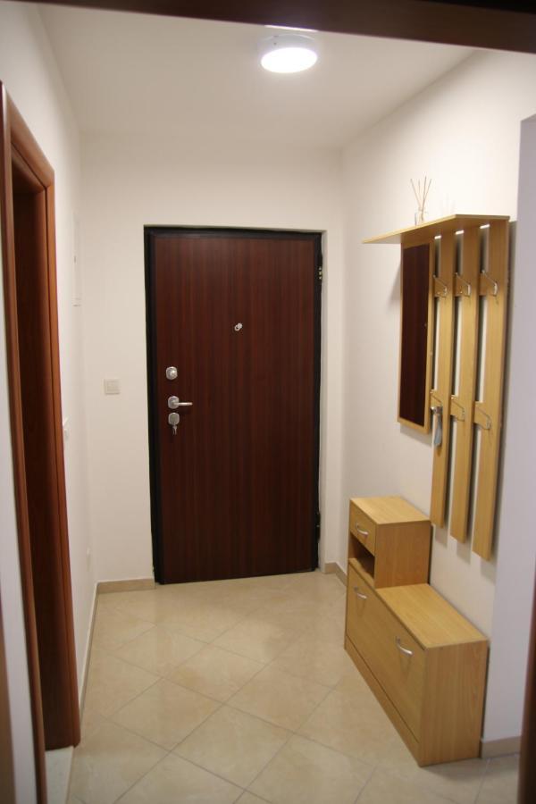 Apartment Pearl-Free Parking Макарска Экстерьер фото